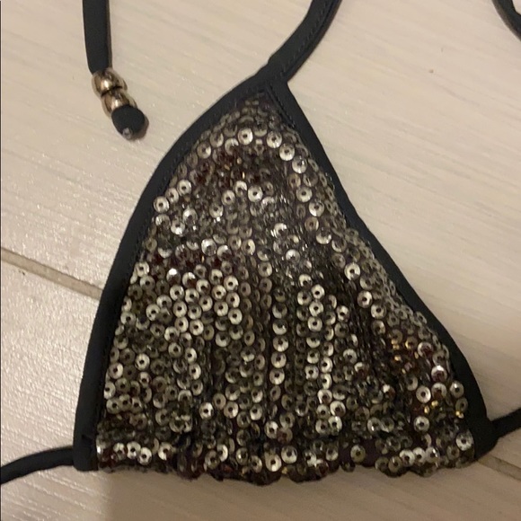 Alexis sequin gray silver bikini size medium - Picture 2 of 4